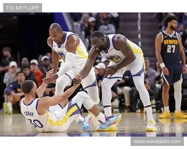 追梦怒批普尔队友冲突你却旁观篮球更衣室责任再被热议引发联盟讨论 追梦怒批普尔队友冲突你却旁观篮球更衣室责任再被热议引发联盟讨论